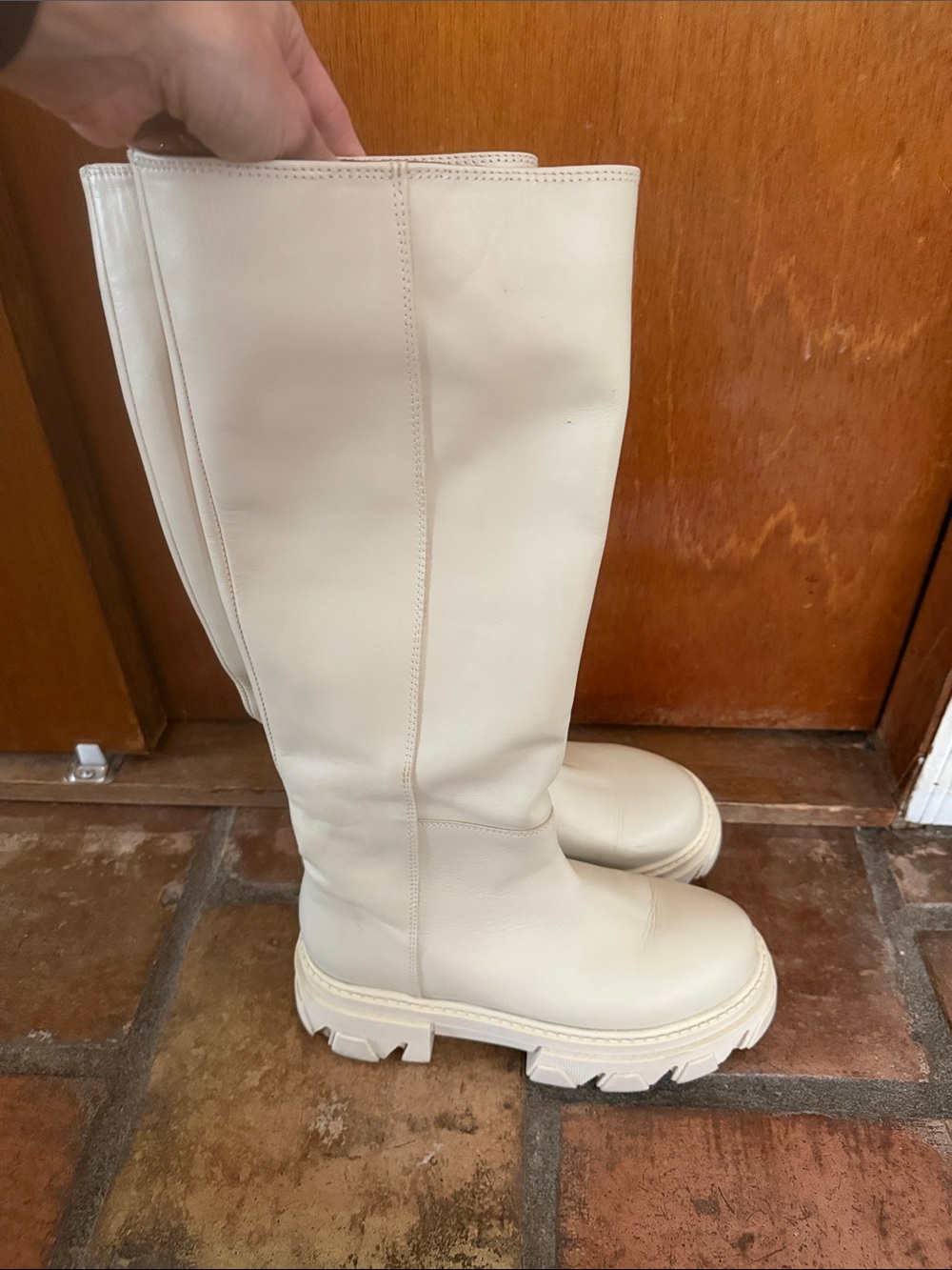 ALOHAS Ivory Over-the-Knee Lug Sole Boots